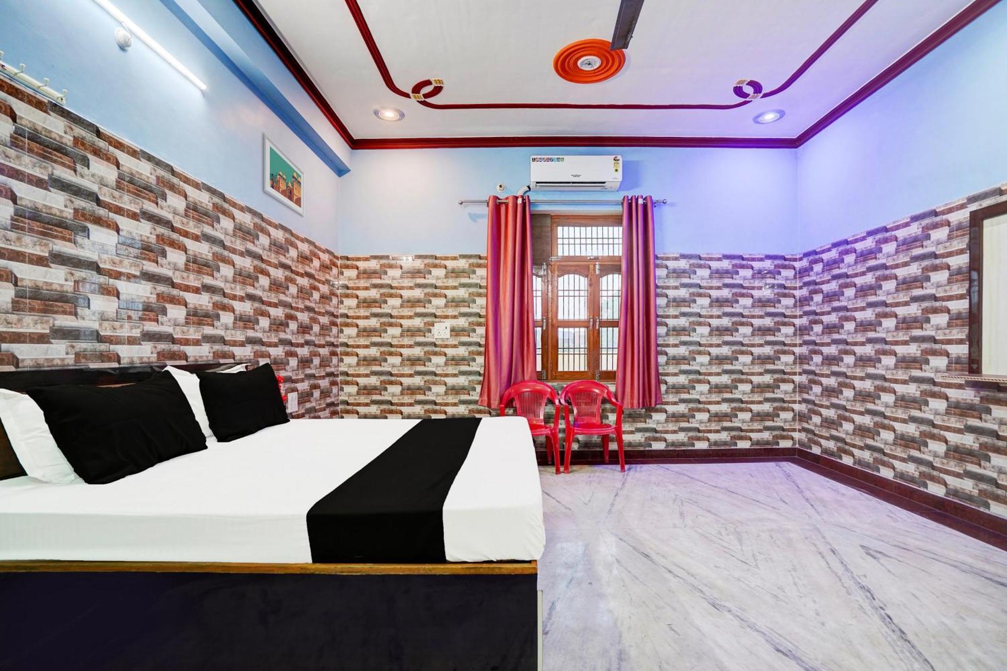 Hotel O J.D. Palace Varanasi Exterior photo